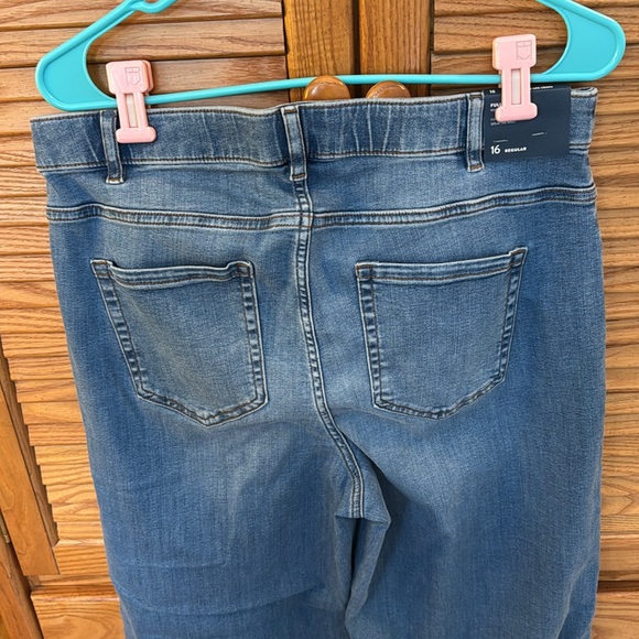 J. Jill Classic Blue Cropped Jeans - Picture 5 of 9